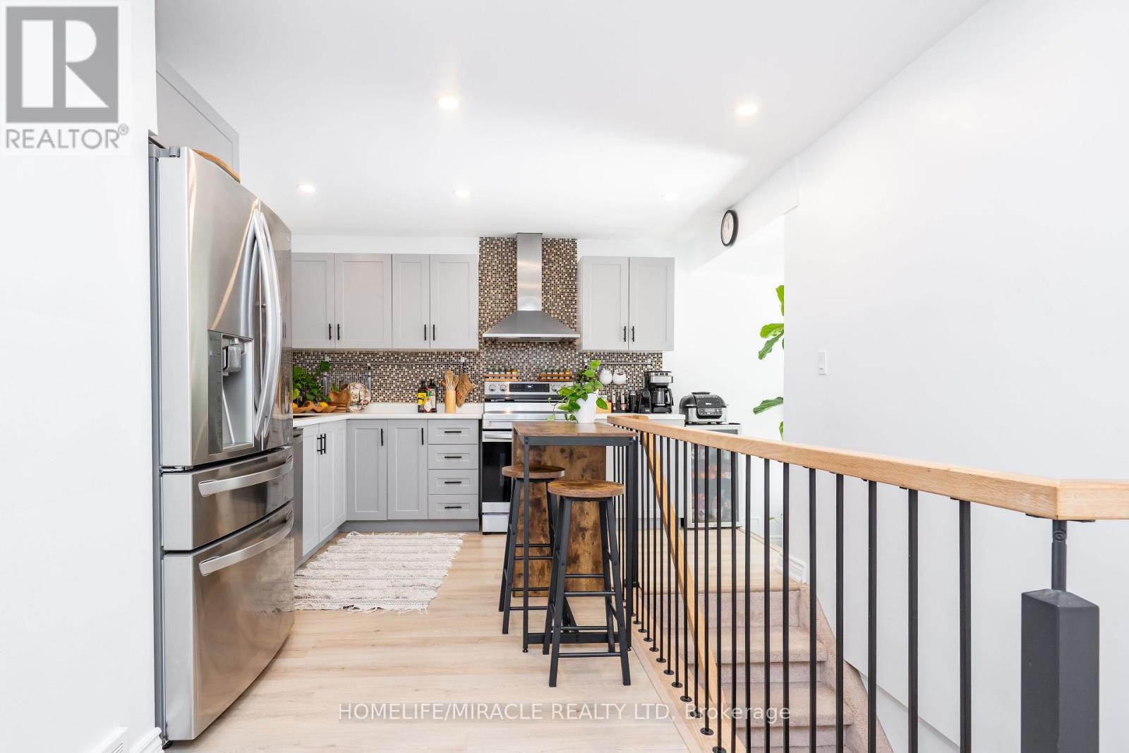 6696 Huggins Street, Niagara Falls, Ontario  L2J 1H7 - Photo 25 - X12868918