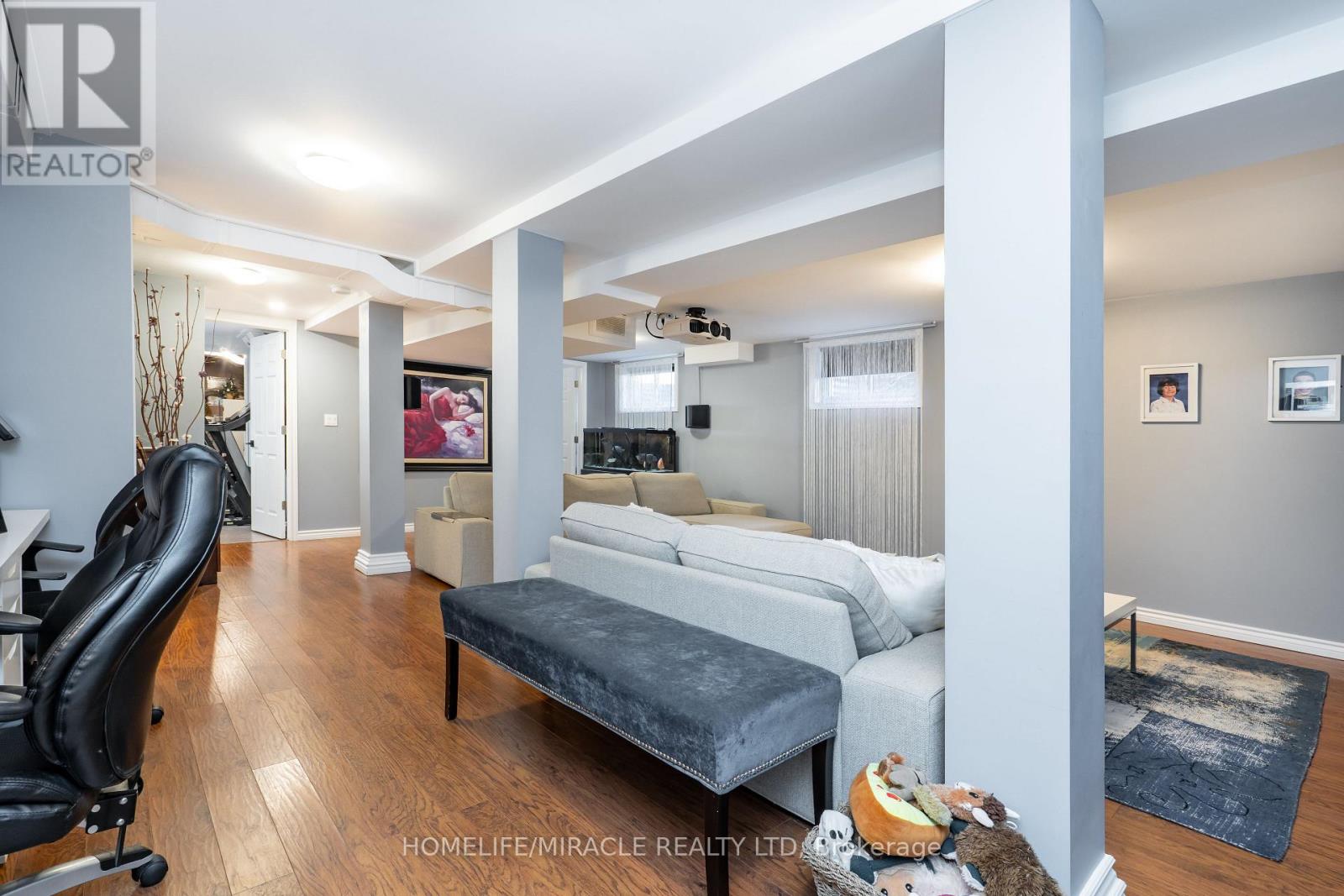 6696 Huggins Street, Niagara Falls, Ontario  L2J 1H7 - Photo 36 - X12868918