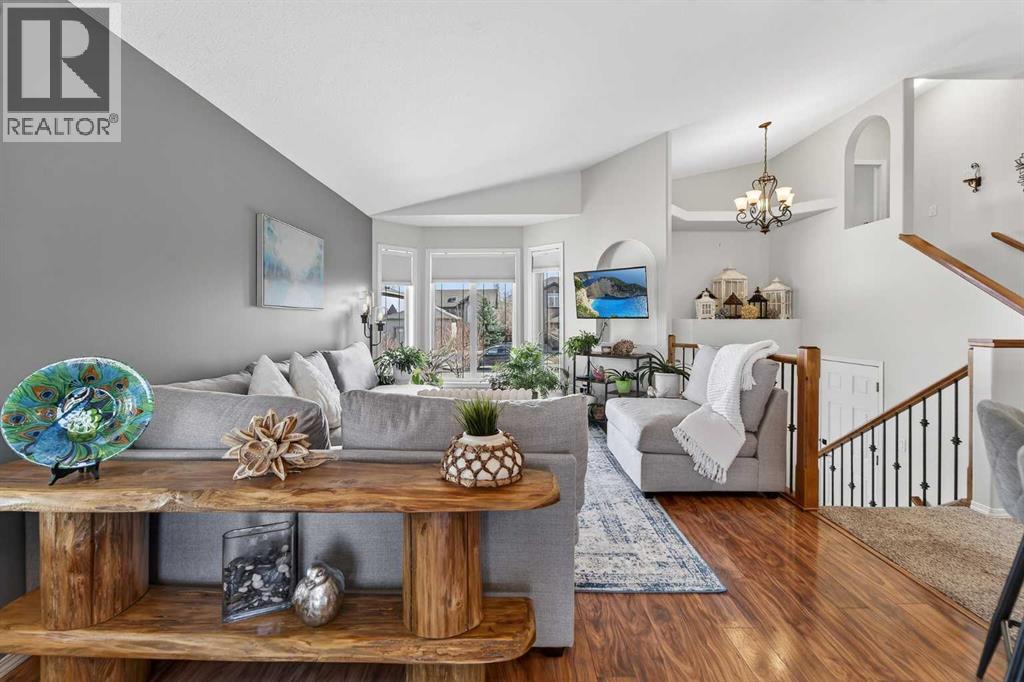 210 Firelight Crescent W, Lethbridge, Alberta  T1J 4W1 - Photo 5 - A2289625