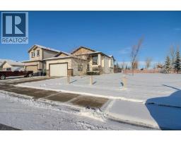 379 Tartan Circle W, Lethbridge, Alberta