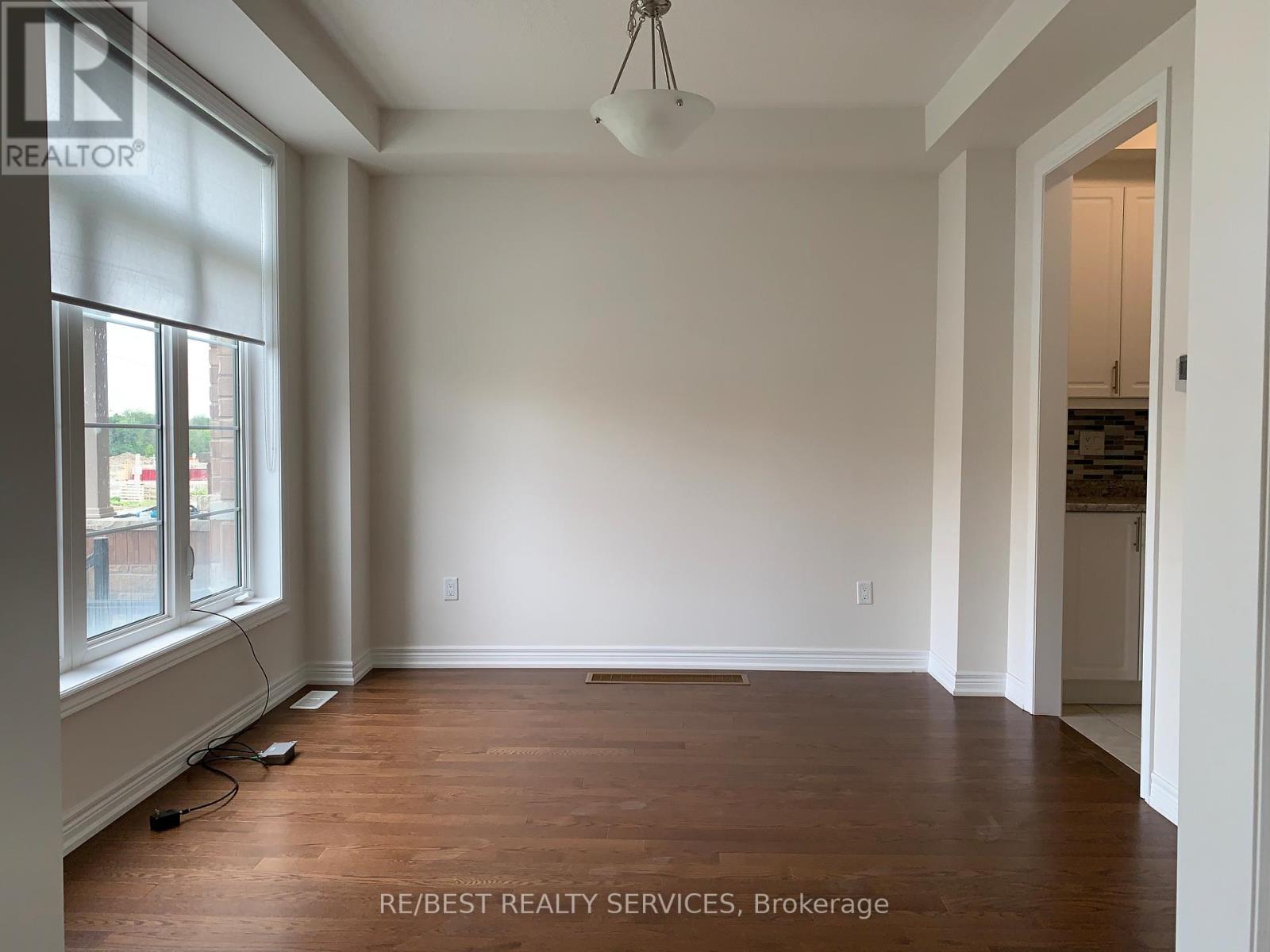 220 Coronation Road, Whitby, Ontario  L1P 0H7 - Photo 2 - E12868672