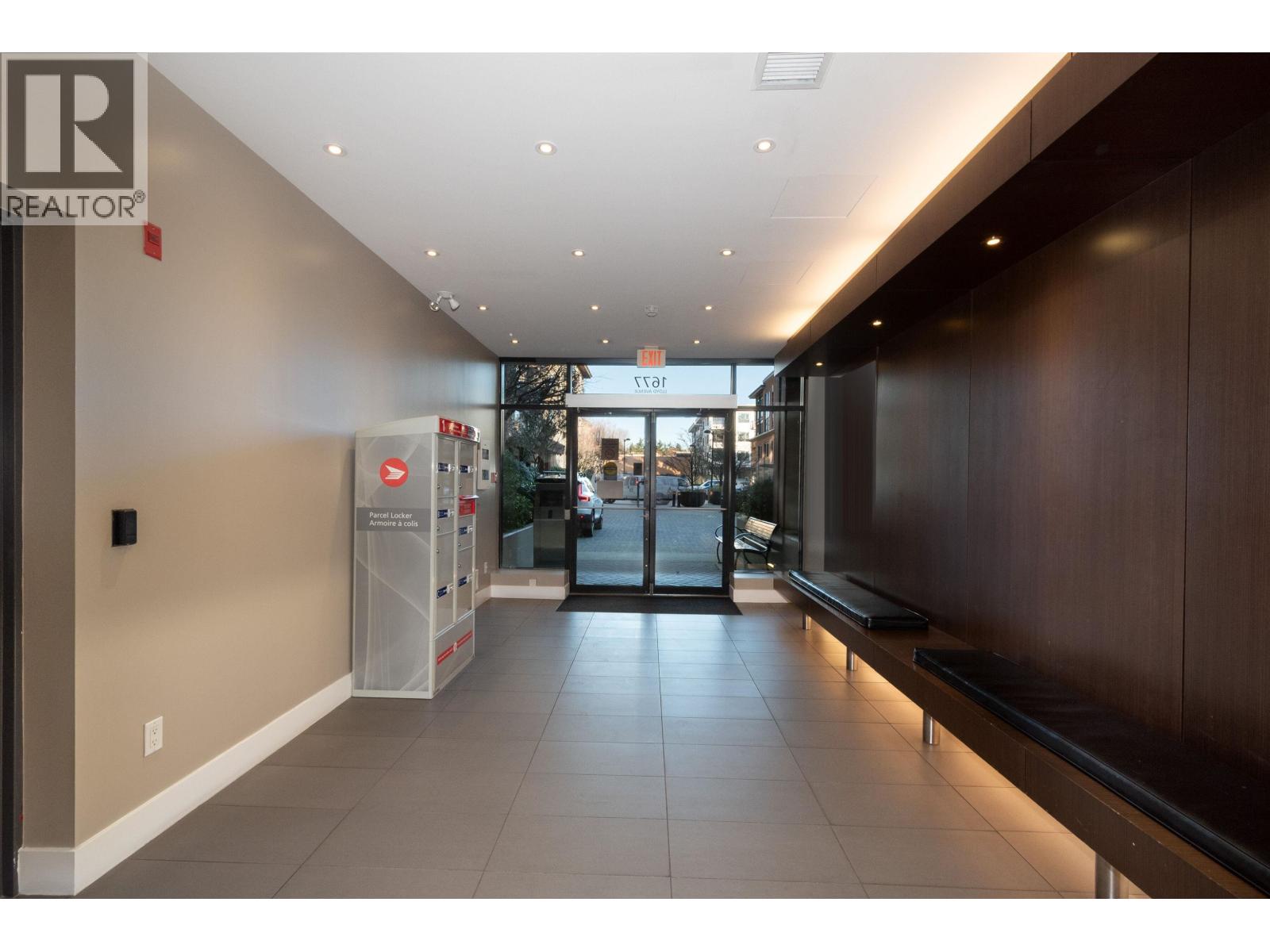 507 1677 Lloyd Avenue, North Vancouver, British Columbia V7P 0B1 - Photo 4 - R3095230