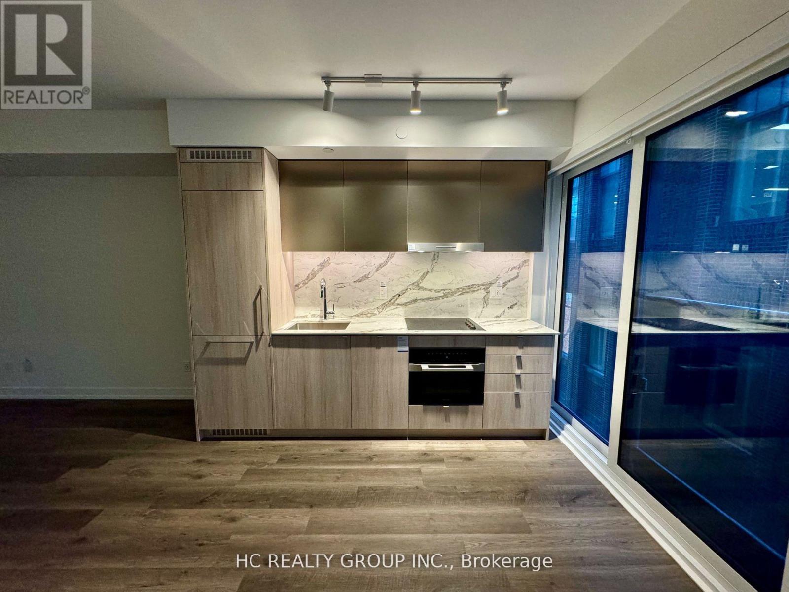 511 - 771 Yonge Street, Toronto (Annex), Ontario  M4W 0B8 - Photo 8 - C12868976