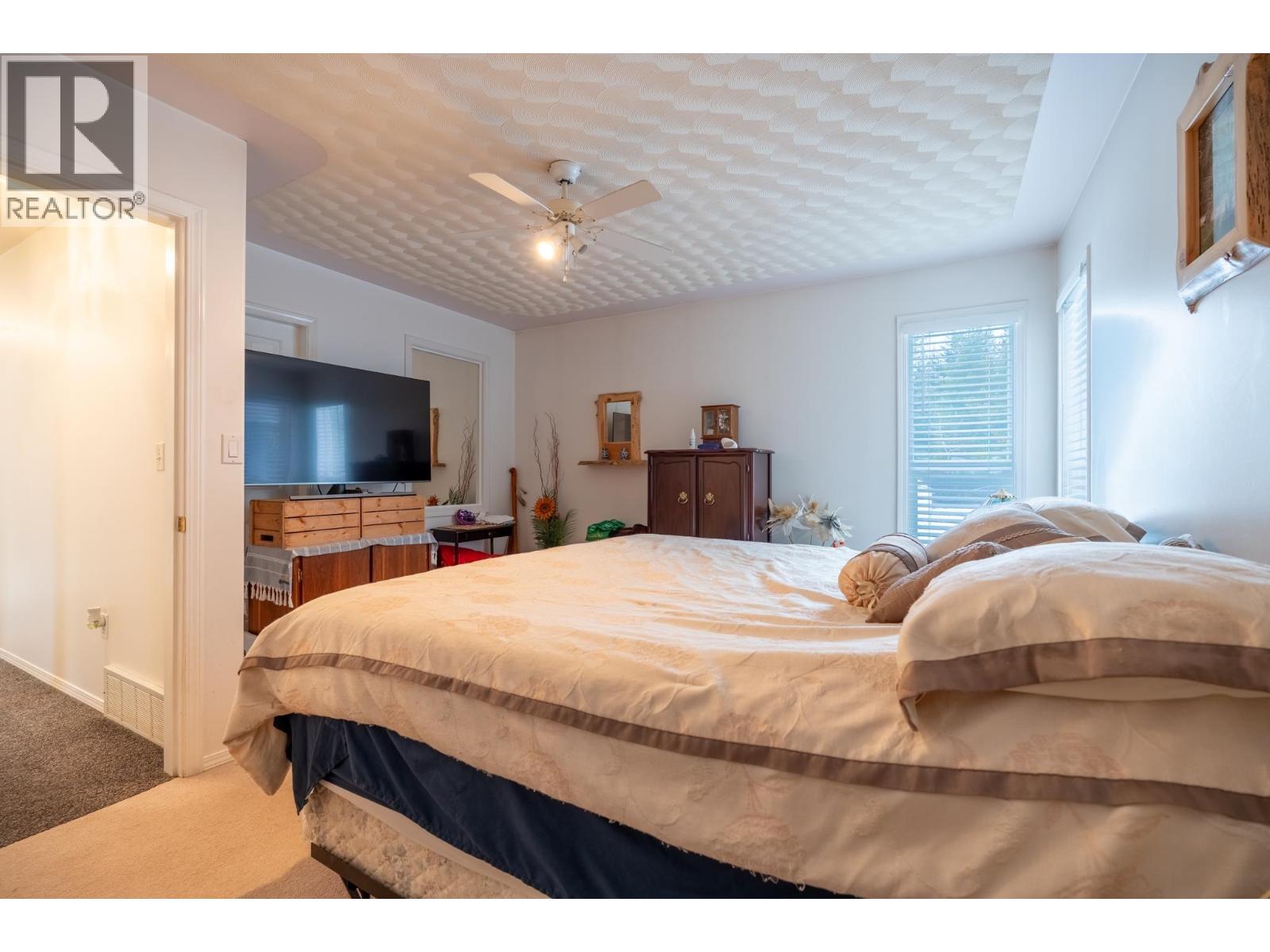 9805 Ridgetop Drive, Prince George, British Columbia  V2N 6V5 - Photo 11 - R3098484