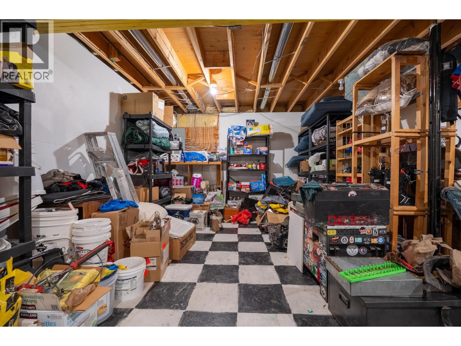 9805 Ridgetop Drive, Prince George, British Columbia  V2N 6V5 - Photo 16 - R3098484