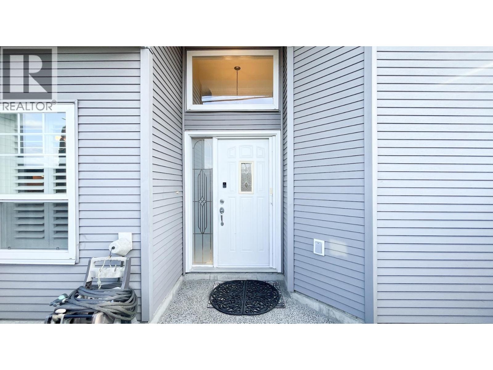 6916 Cunningham Court, Burnaby, British Columbia  V5E 0B1 - Photo 17 - R3098521