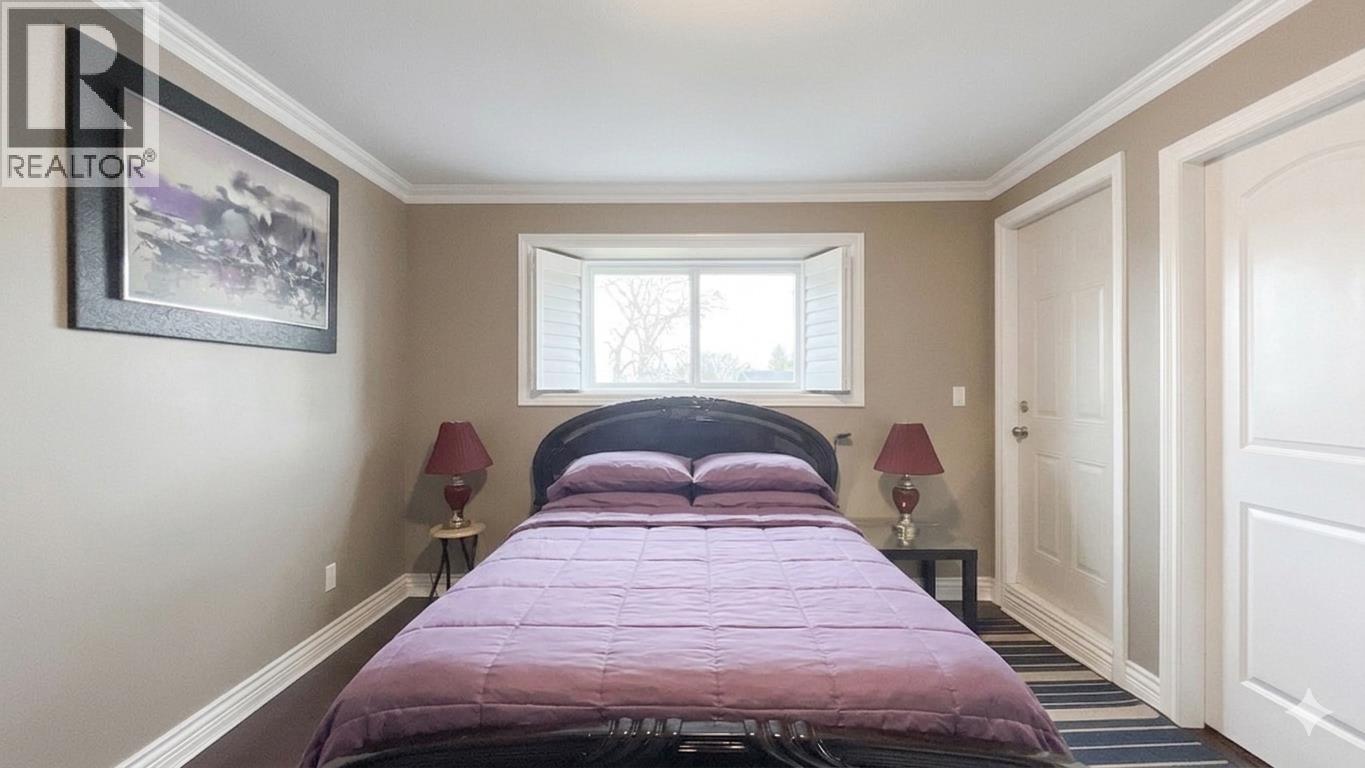 6916 Cunningham Court, Burnaby, British Columbia  V5E 0B1 - Photo 7 - R3098521