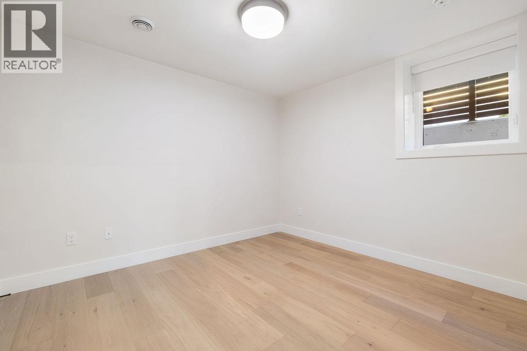 1 1933 Templeton Drive, Vancouver, British Columbia  V5N 4V9 - Photo 13 - R3098525