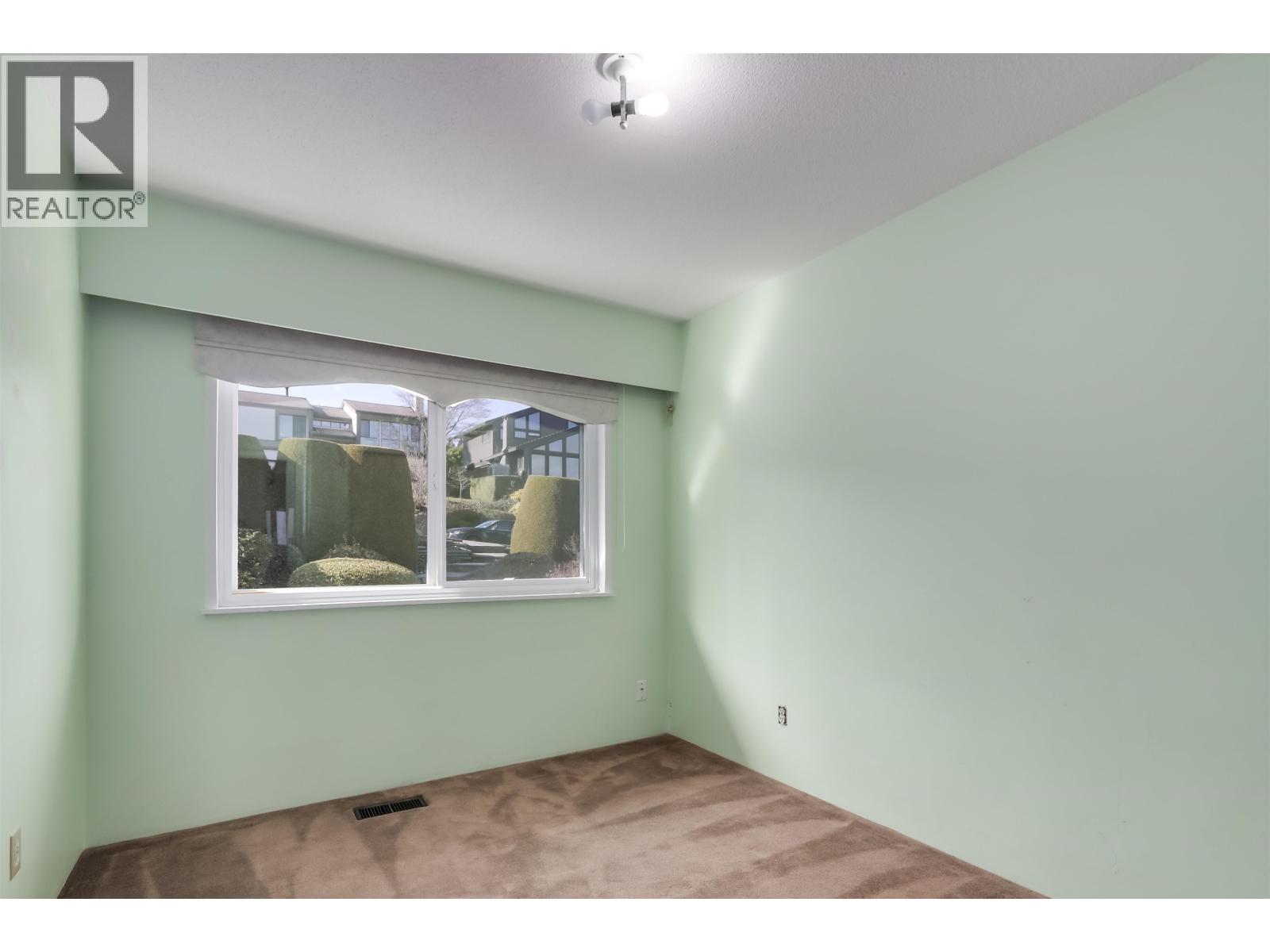 1011 Palmdale Street, Coquitlam, British Columbia  V3C 3R3 - Photo 19 - R3098531