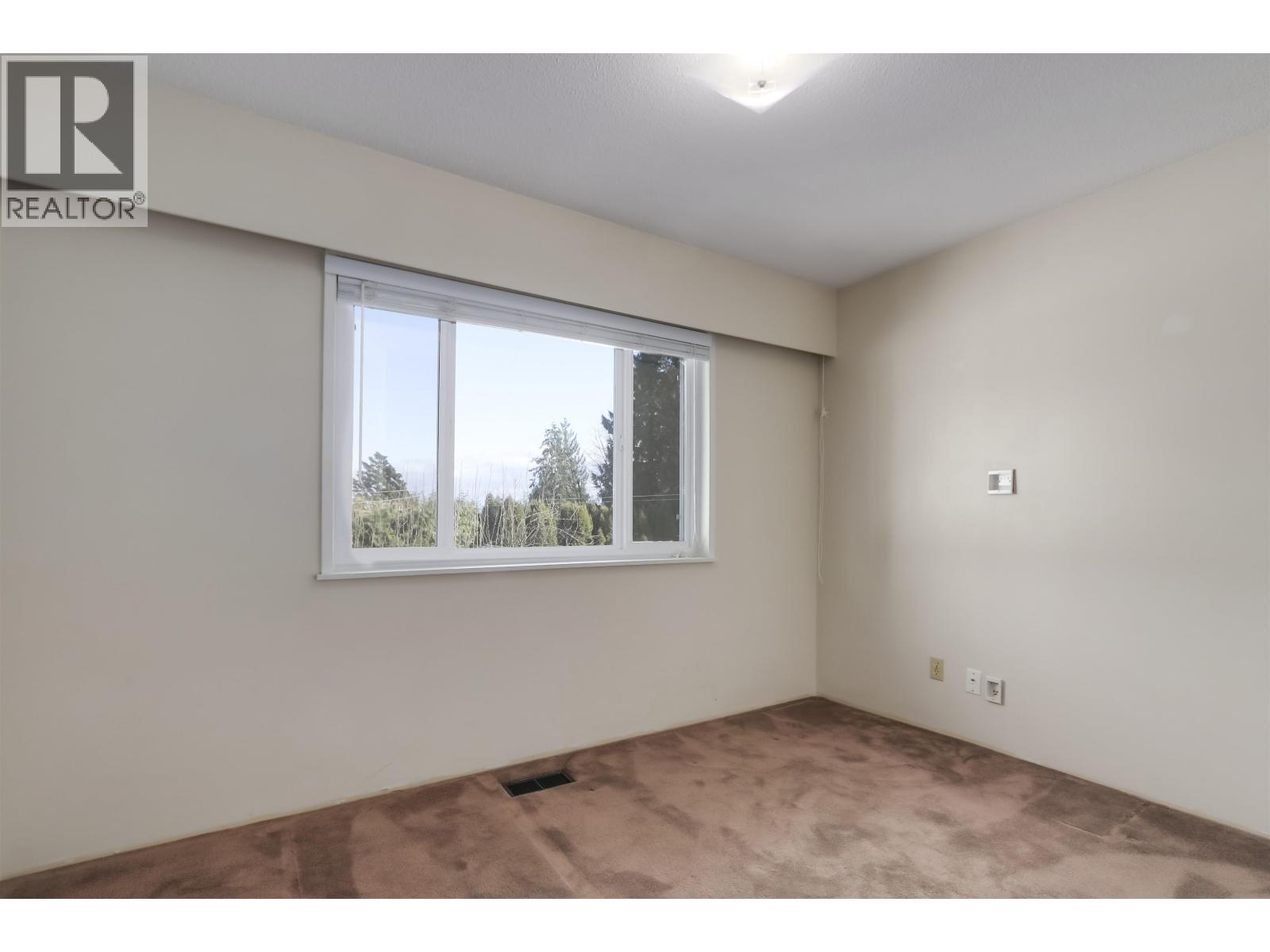 1011 Palmdale Street, Coquitlam, British Columbia  V3C 3R3 - Photo 21 - R3098531