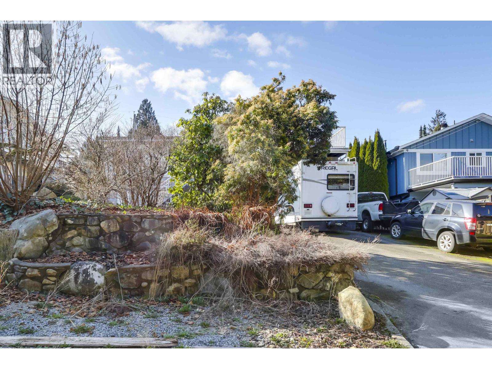 1011 Palmdale Street, Coquitlam, British Columbia  V3C 3R3 - Photo 32 - R3098531