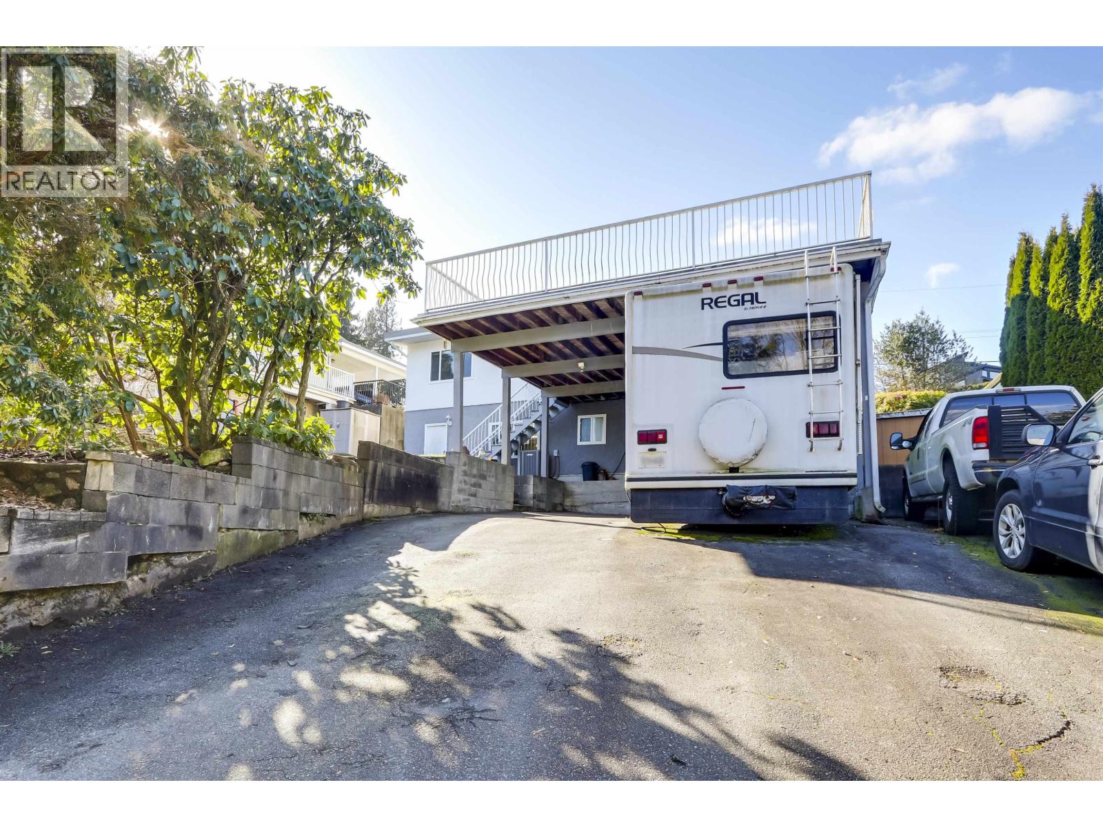 1011 Palmdale Street, Coquitlam, British Columbia  V3C 3R3 - Photo 33 - R3098531