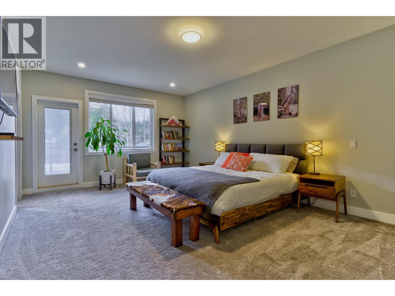 2004 Tiyata Boulevard, Pemberton, British Columbia  V0N 2L0 - Photo 14 - R3098538