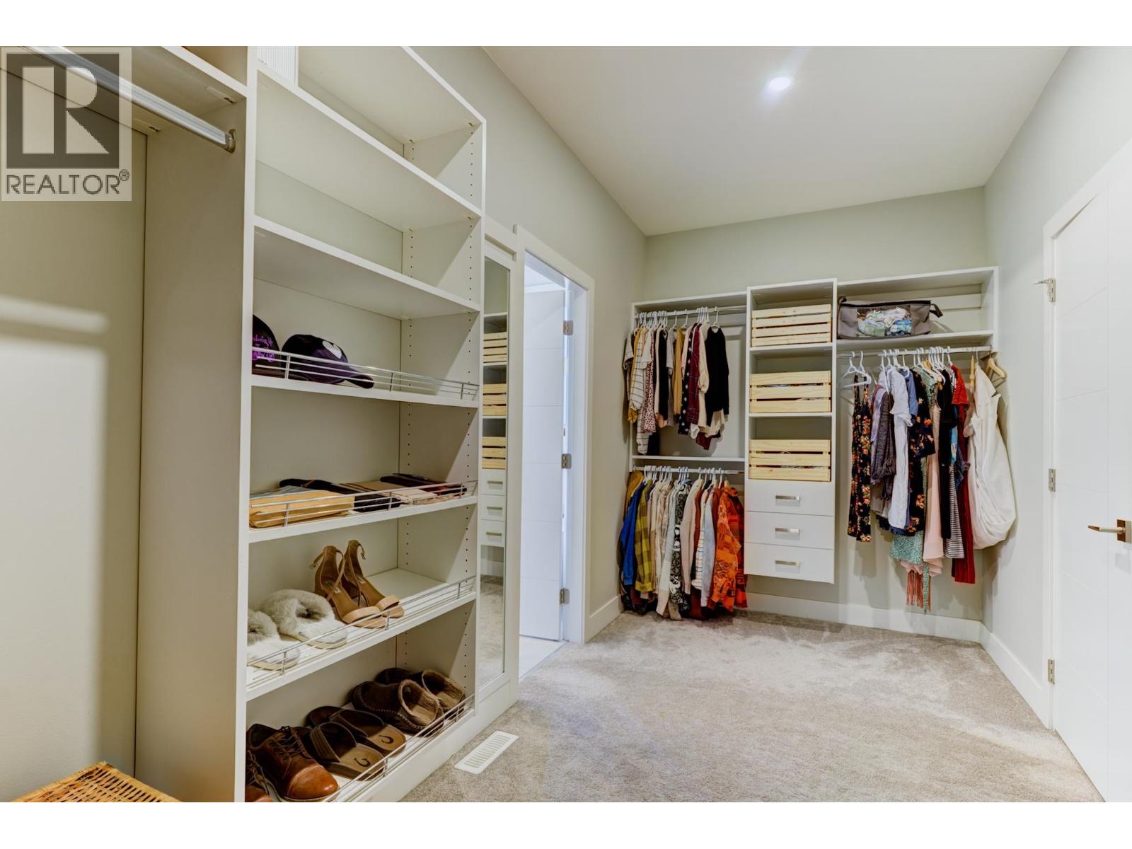 2004 Tiyata Boulevard, Pemberton, British Columbia  V0N 2L0 - Photo 17 - R3098538