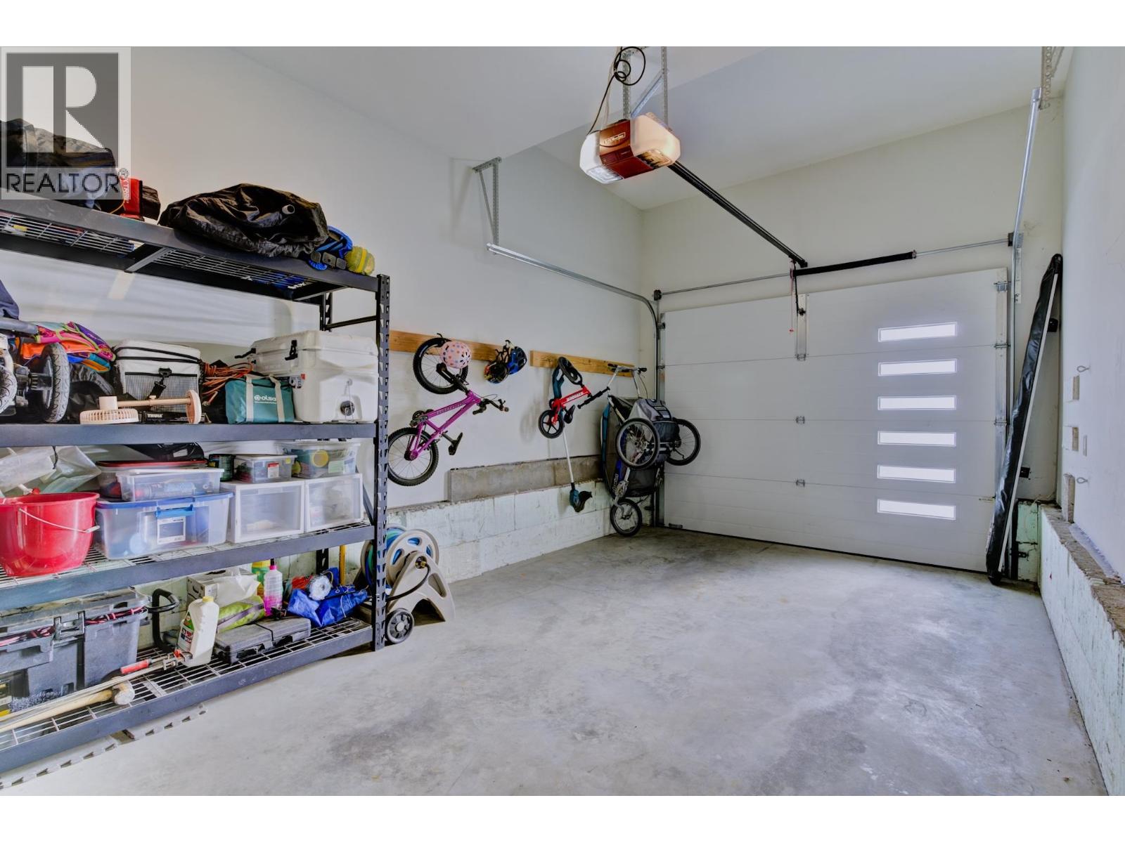 2004 Tiyata Boulevard, Pemberton, British Columbia  V0N 2L0 - Photo 30 - R3098538