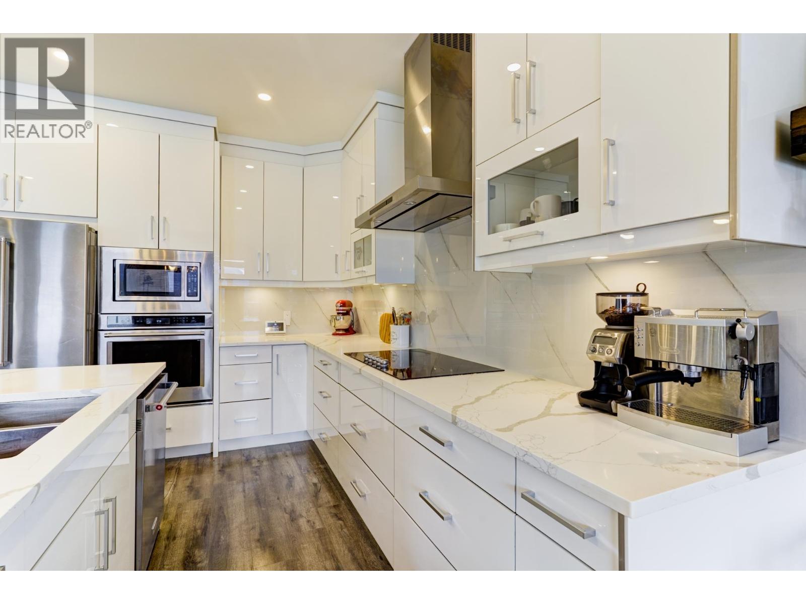 2004 Tiyata Boulevard, Pemberton, British Columbia  V0N 2L0 - Photo 7 - R3098538