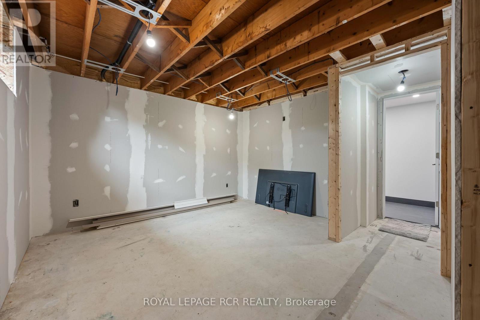 8400 Ontario 89 Highway, Adjala-Tosorontio, Ontario  L9R 1V1 - Photo 37 - N12505862