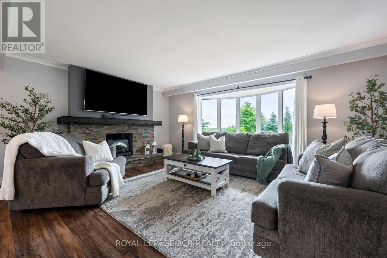 8400 Ontario 89 Highway, Adjala-Tosorontio, Ontario  L9R 1V1 - Photo 9 - N12505862