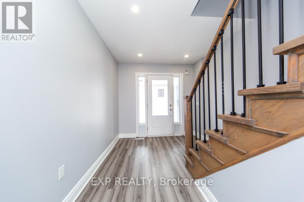 734 Cook Crescent, Shelburne, Ontario  L9V 3V2 - Photo 3 - X12785204