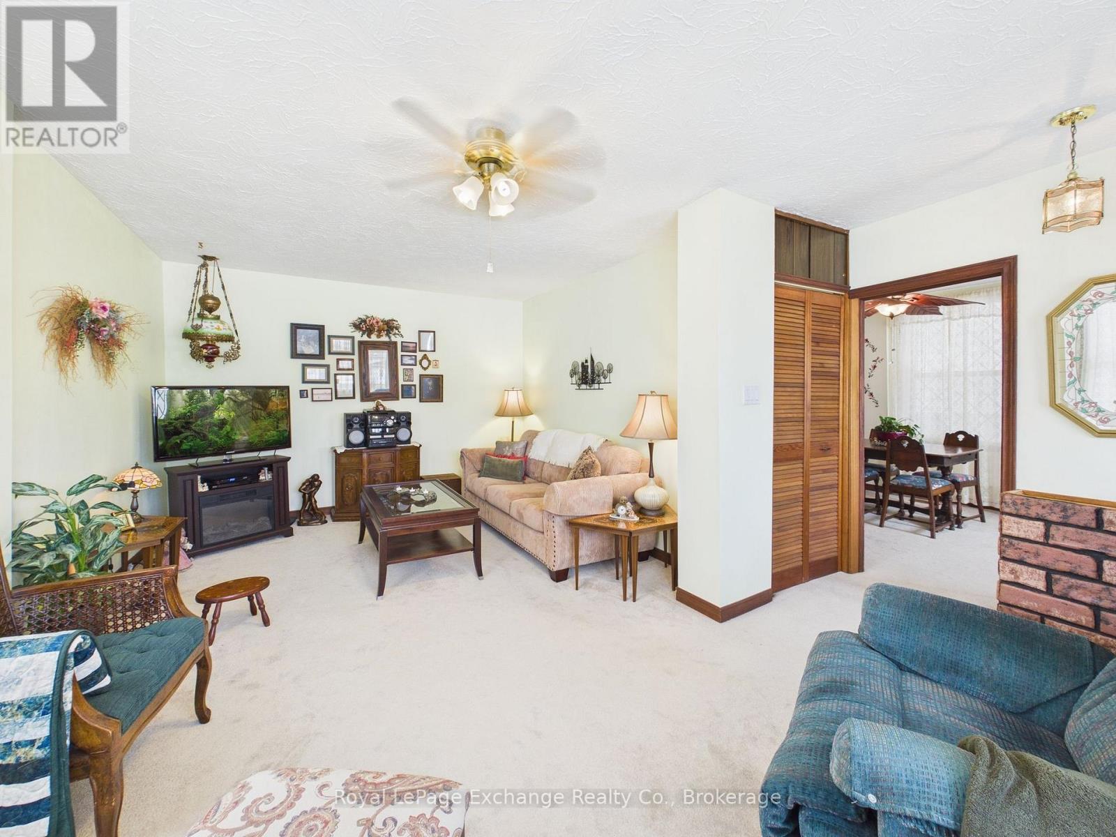 350 St Albert Street, Kincardine, Ontario  N2Z 2T8 - Photo 3 - X12868968