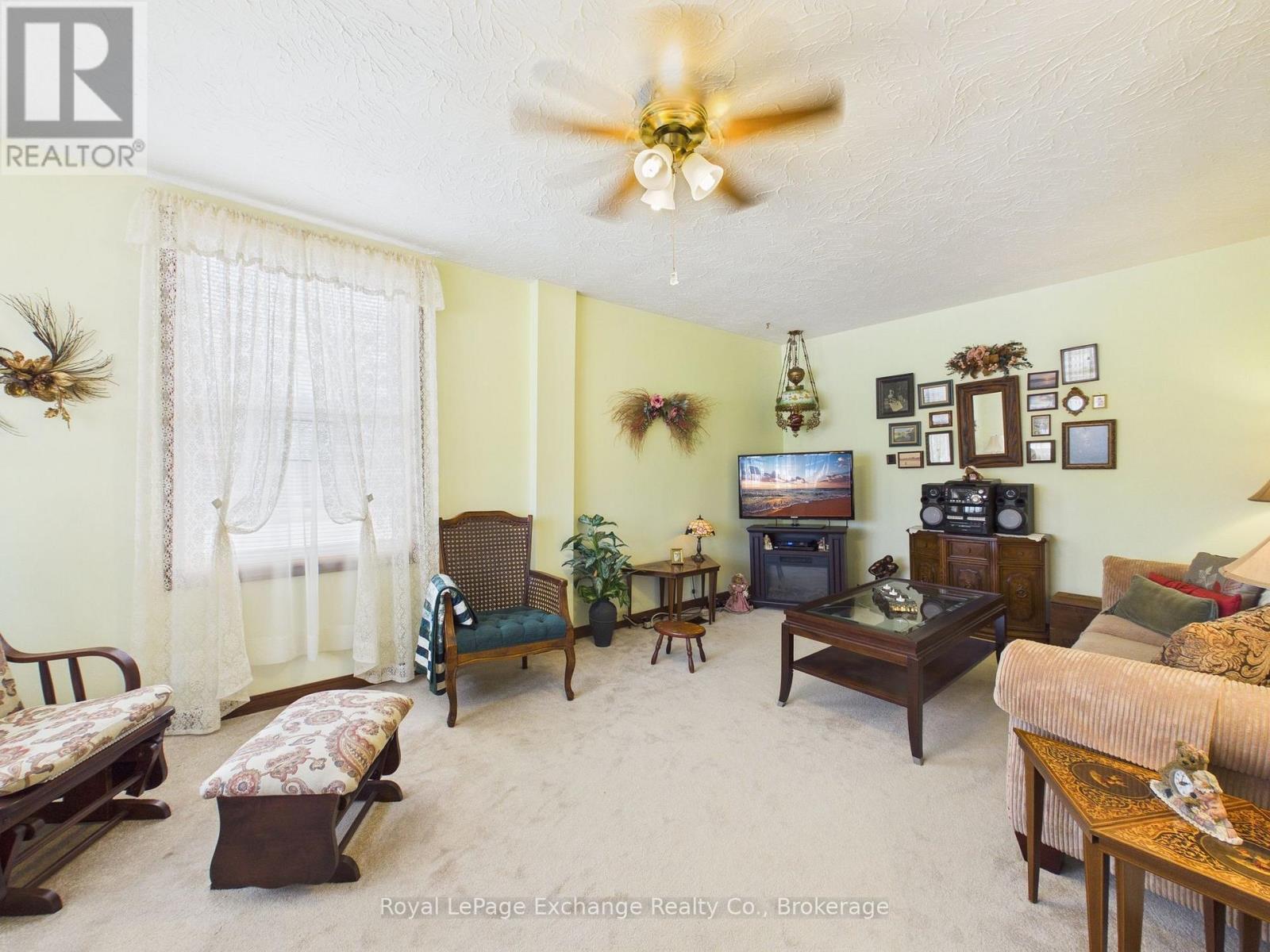 350 St Albert Street, Kincardine, Ontario  N2Z 2T8 - Photo 4 - X12868968