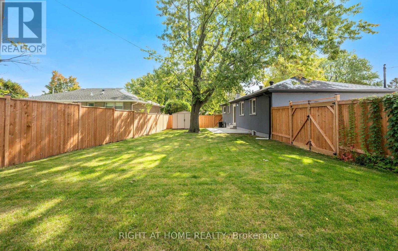 1395 Niels Avenue, Burlington, Ontario  L7P 2E6 - Photo 50 - W12868964