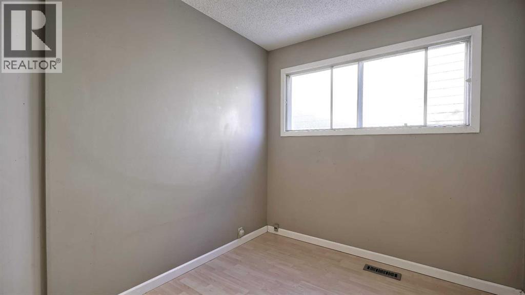 7814 21 Street Se, Calgary, Alberta  T2C 1Y7 - Photo 16 - A2287800