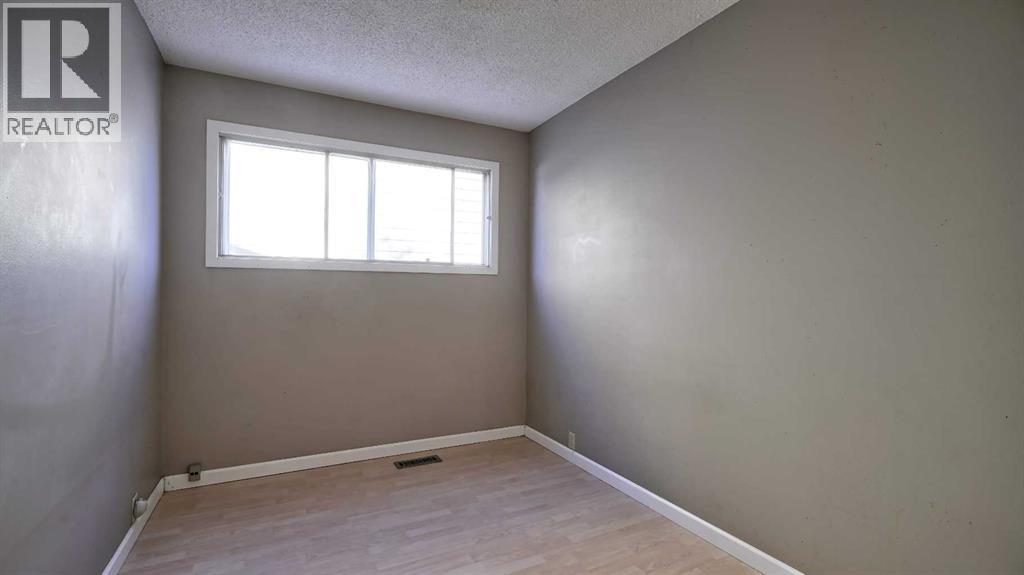 7814 21 Street Se, Calgary, Alberta  T2C 1Y7 - Photo 15 - A2287800