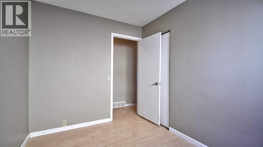 7814 21 Street Se, Calgary, Alberta  T2C 1Y7 - Photo 17 - A2287800