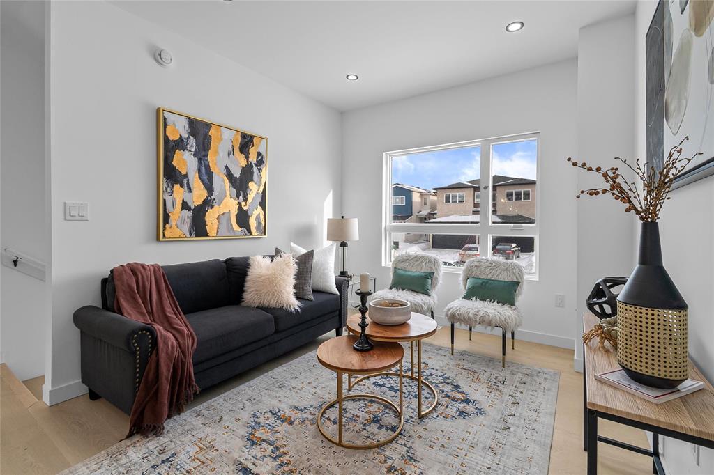 235 Cheema Drive, Winnipeg, Manitoba  R2R 3B3 - Photo 3 - 202604276