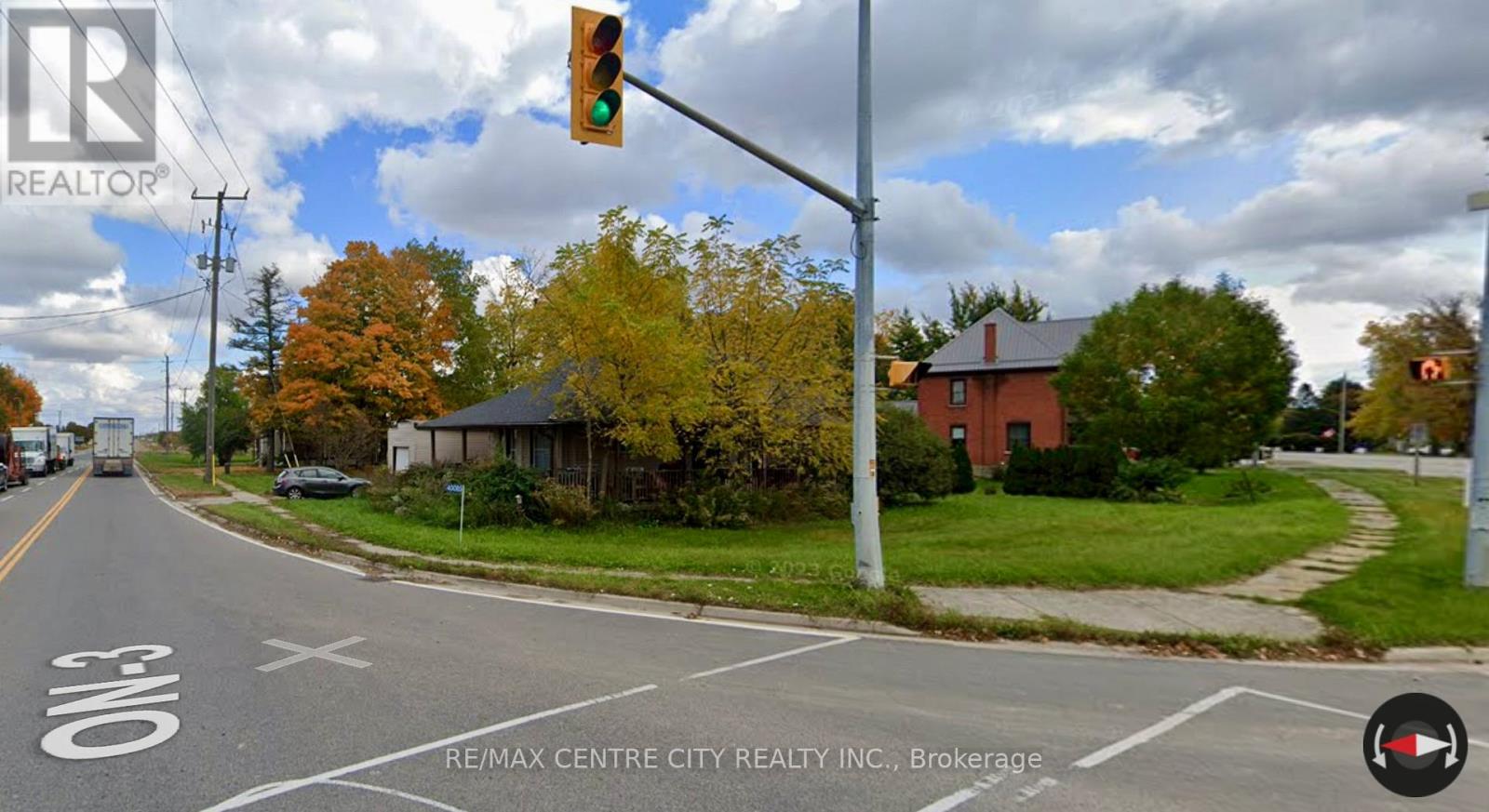 40085 Talbot Line, Southwold, Ontario  N5P 3T6 - Photo 3 - X12868992