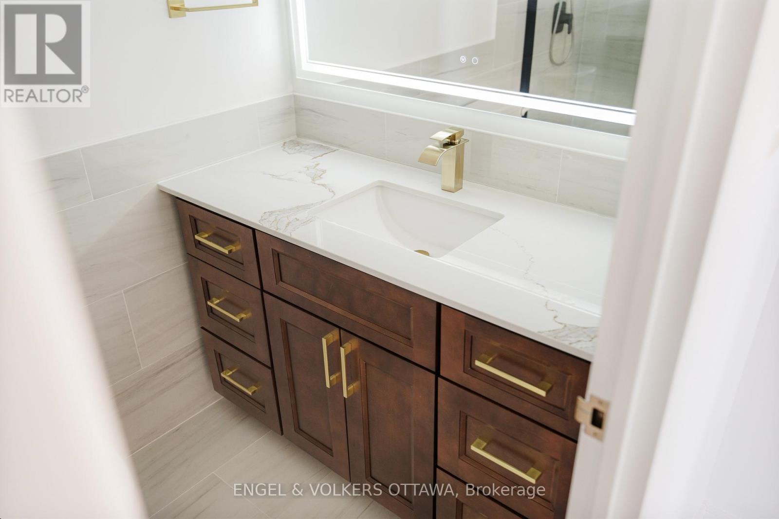 1504 - 415 Greenview Avenue, Ottawa, Ontario  K2B 8G5 - Photo 25 - X12869012