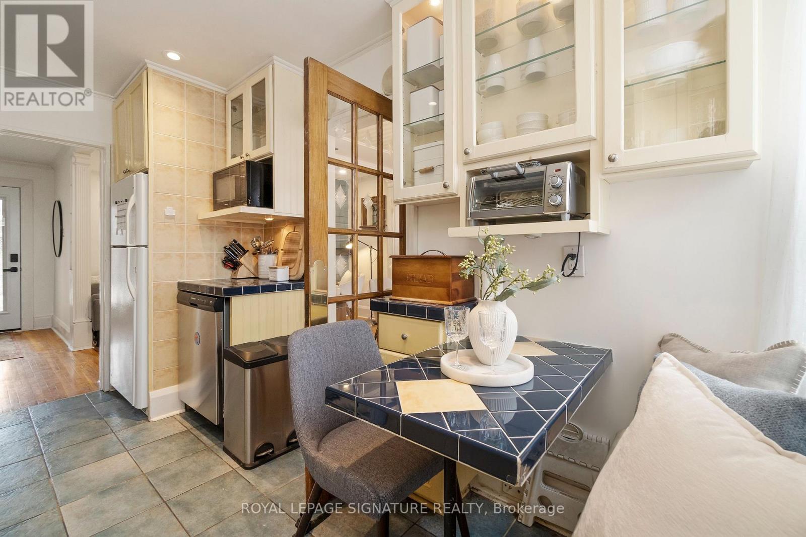 32 Kerr Road, Toronto, Ontario  M4L 1K4 - Photo 10 - E12869006