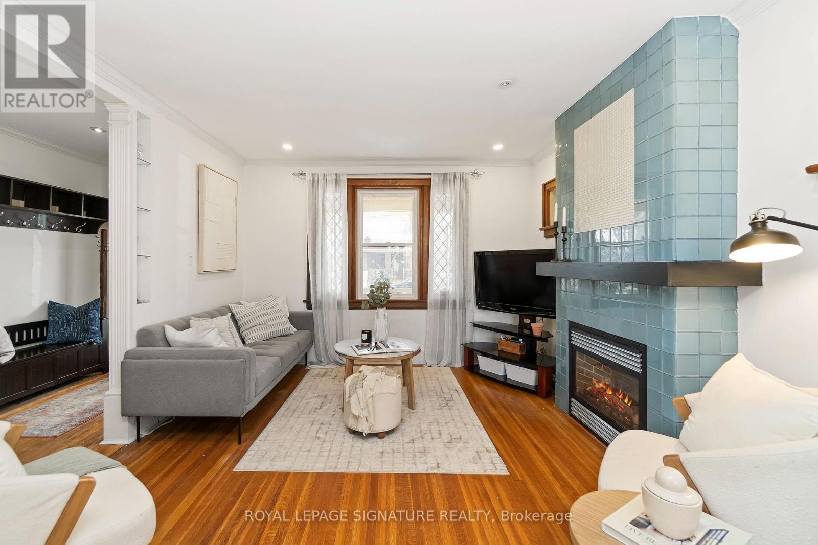 32 Kerr Road, Toronto, Ontario  M4L 1K4 - Photo 6 - E12869006