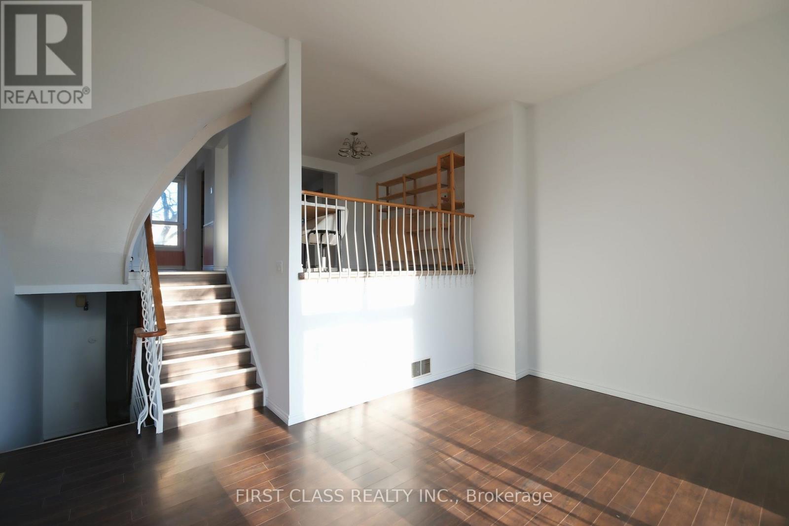 10 - 1180 Sandhurst Circle, Toronto, Ontario  M1V 1T8 - Photo 3 - E12869026