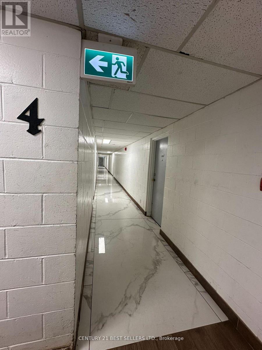 44 Central Avenue E, Brockville, Ontario  K6V 1W6 - Photo 4 - X12835398