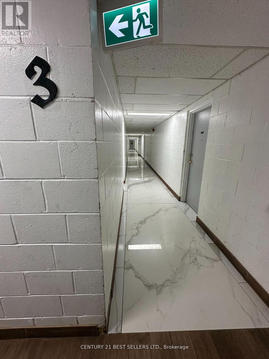 44 Central Avenue E, Brockville, Ontario  K6V 1W6 - Photo 9 - X12835398