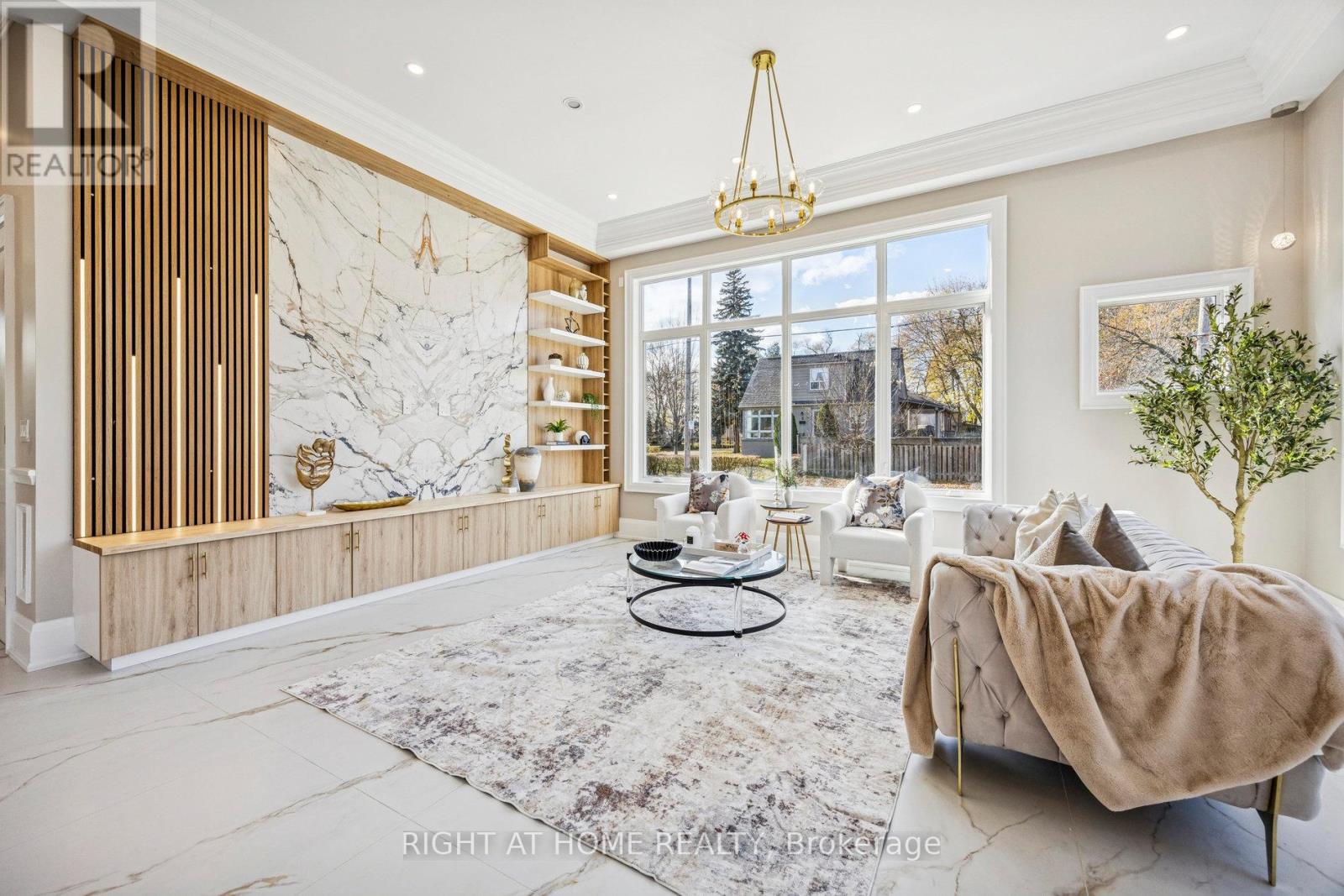 1 Lynnhaven Road, Toronto, Ontario  M6A 2K7 - Photo 25 - C12856830