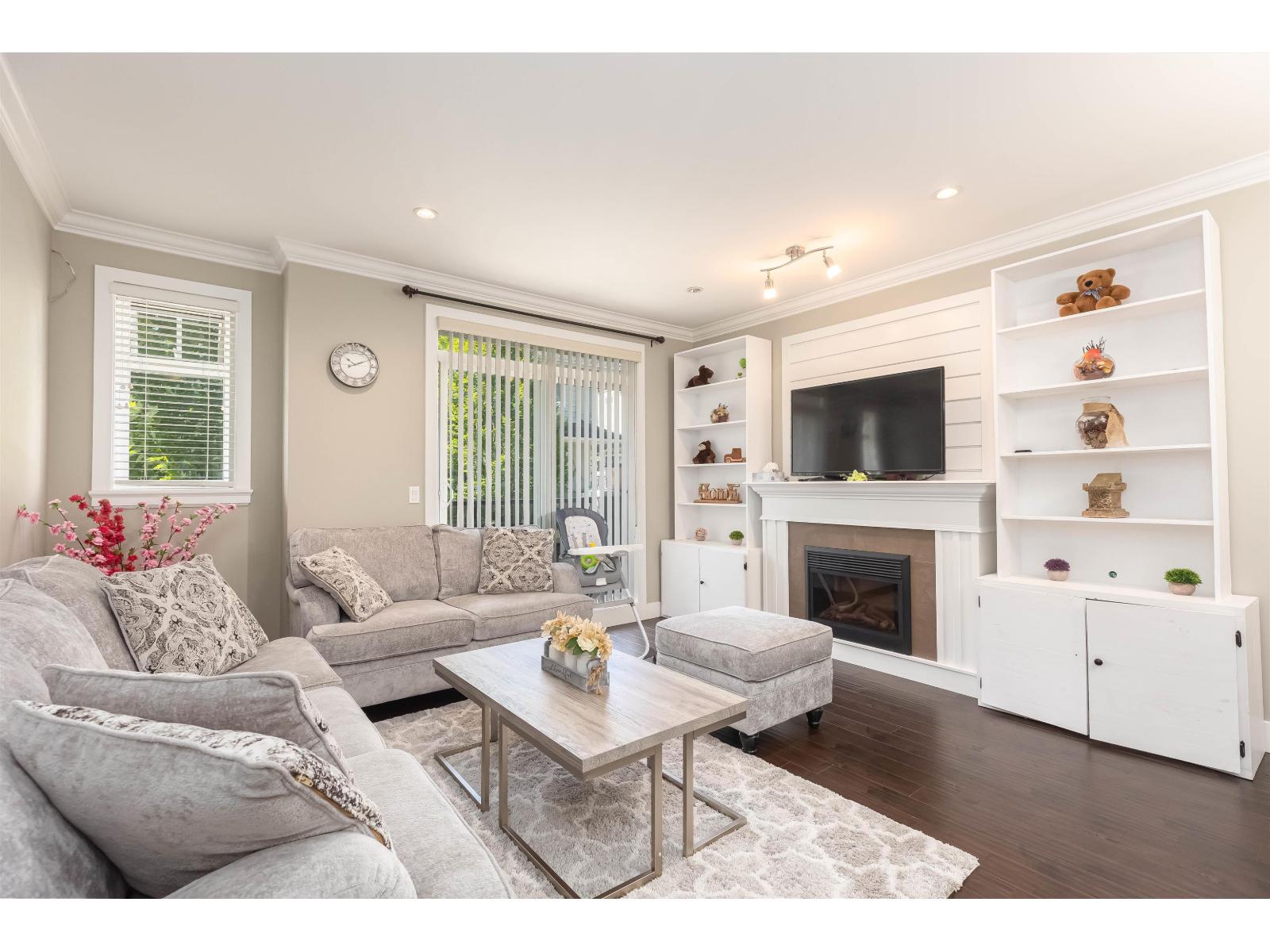 64 6383 140 STREET, surrey, British Columbia