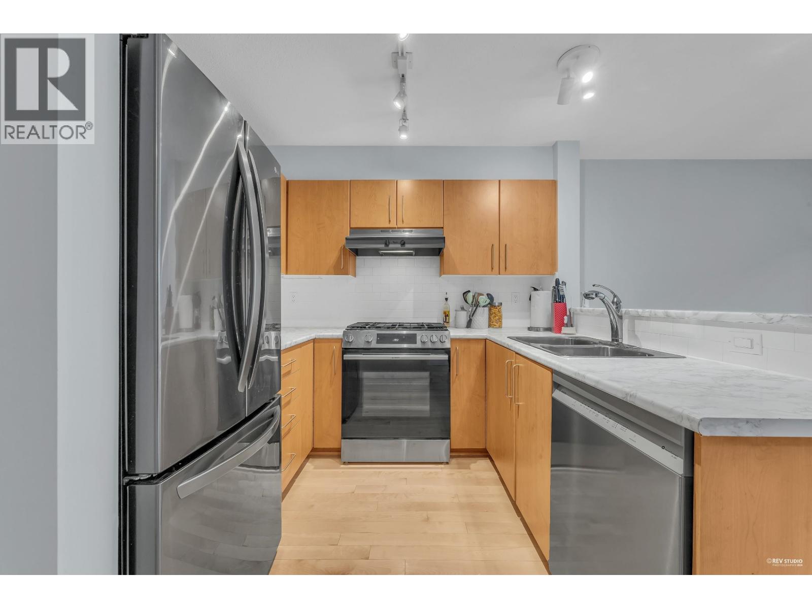 156 3288 Noel Drive, Burnaby, British Columbia  V3J 1J8 - Photo 9 - R3077056