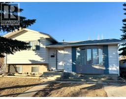 495 Columbia Boulevard W, Lethbridge, Alberta