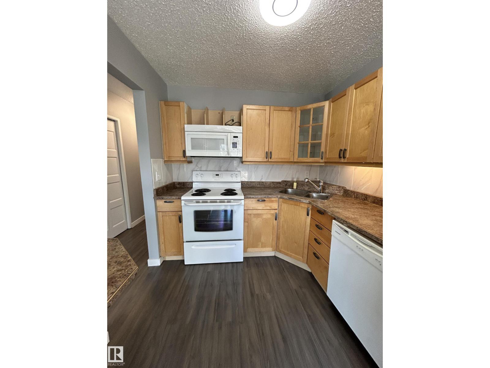 10426 27 Av Nw, Edmonton, Alberta  T6J 4J5 - Photo 10 - E4476760