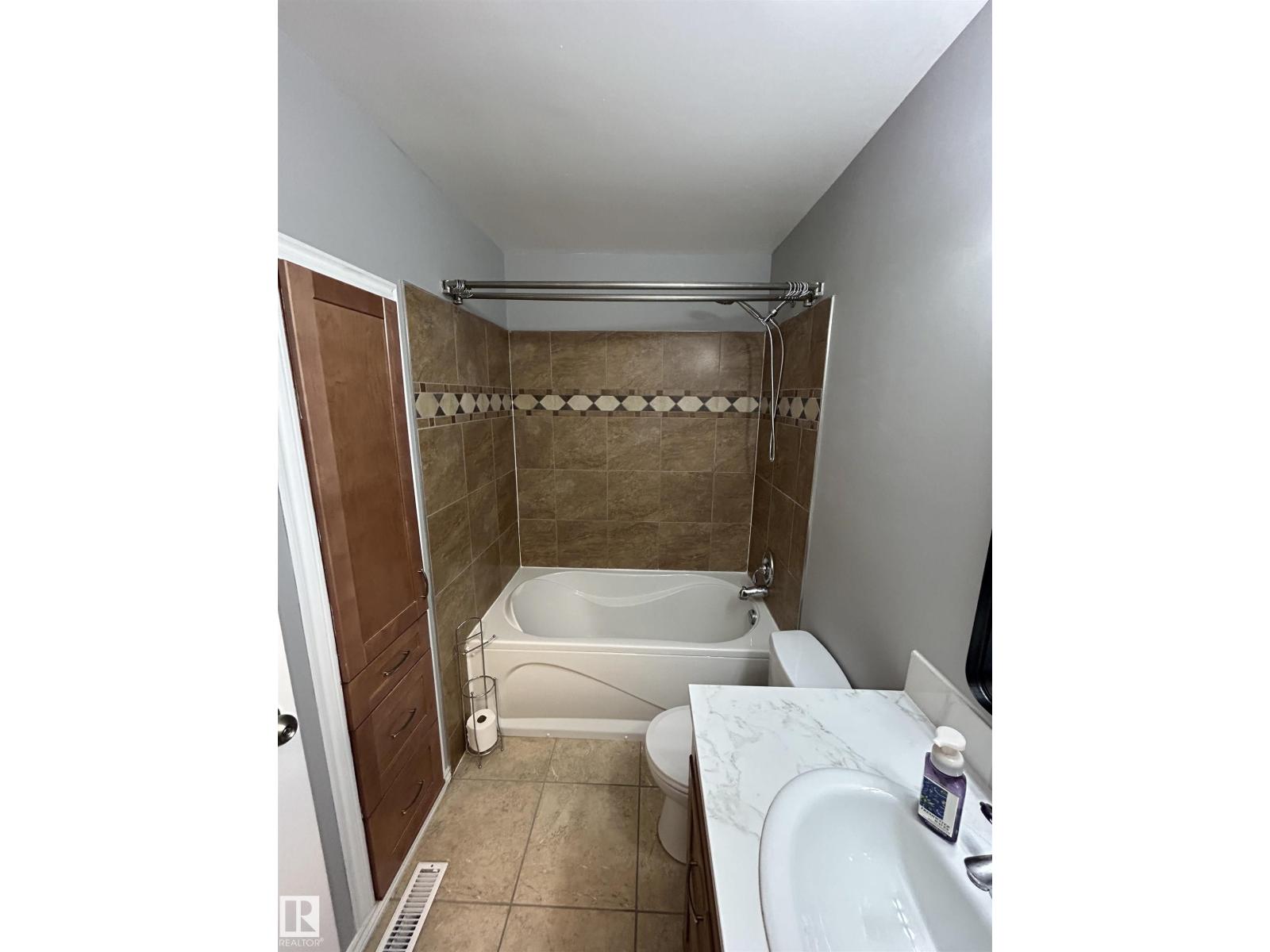 10426 27 Av Nw, Edmonton, Alberta  T6J 4J5 - Photo 22 - E4476760