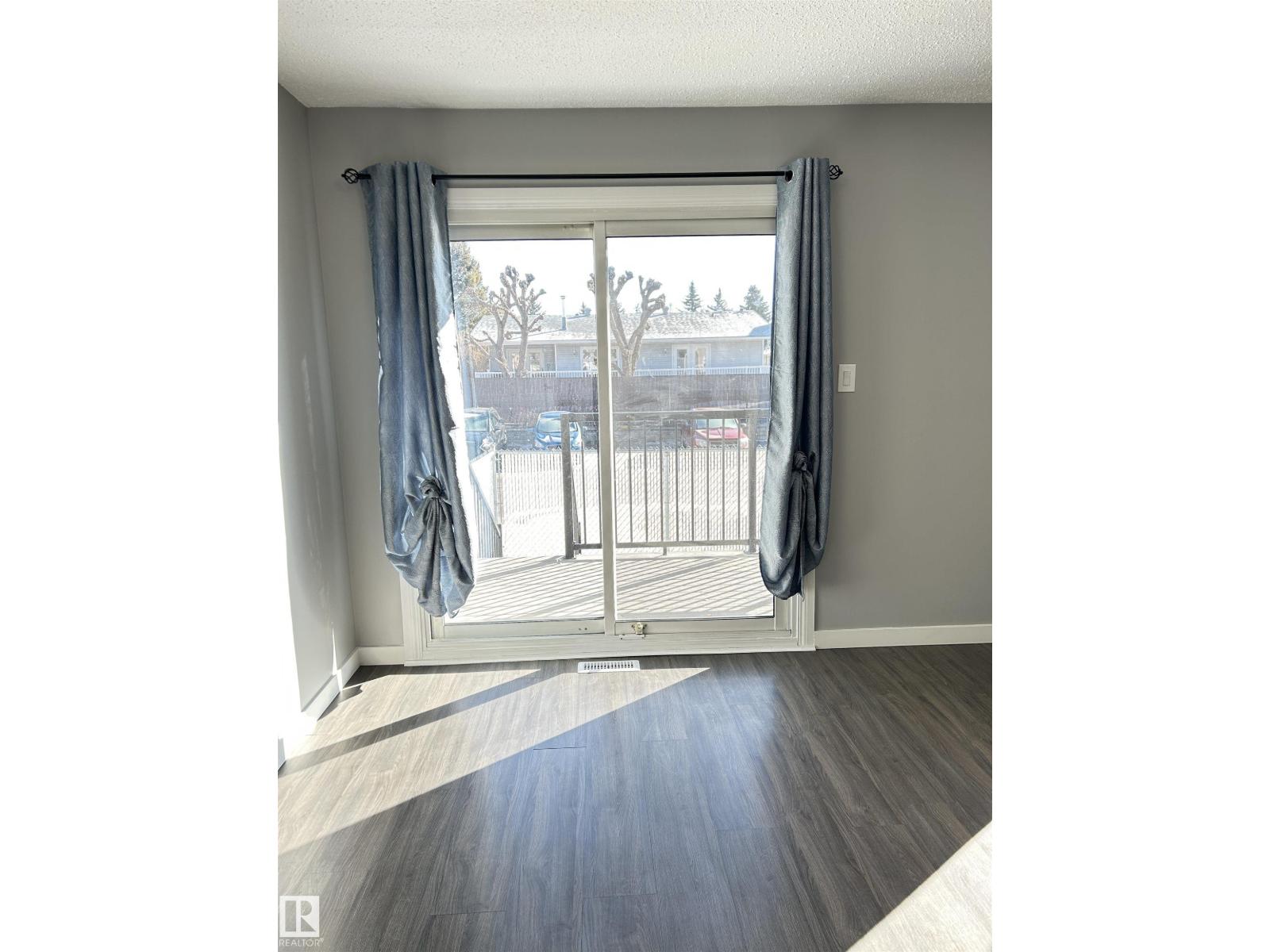 10426 27 Av Nw, Edmonton, Alberta  T6J 4J5 - Photo 13 - E4476760