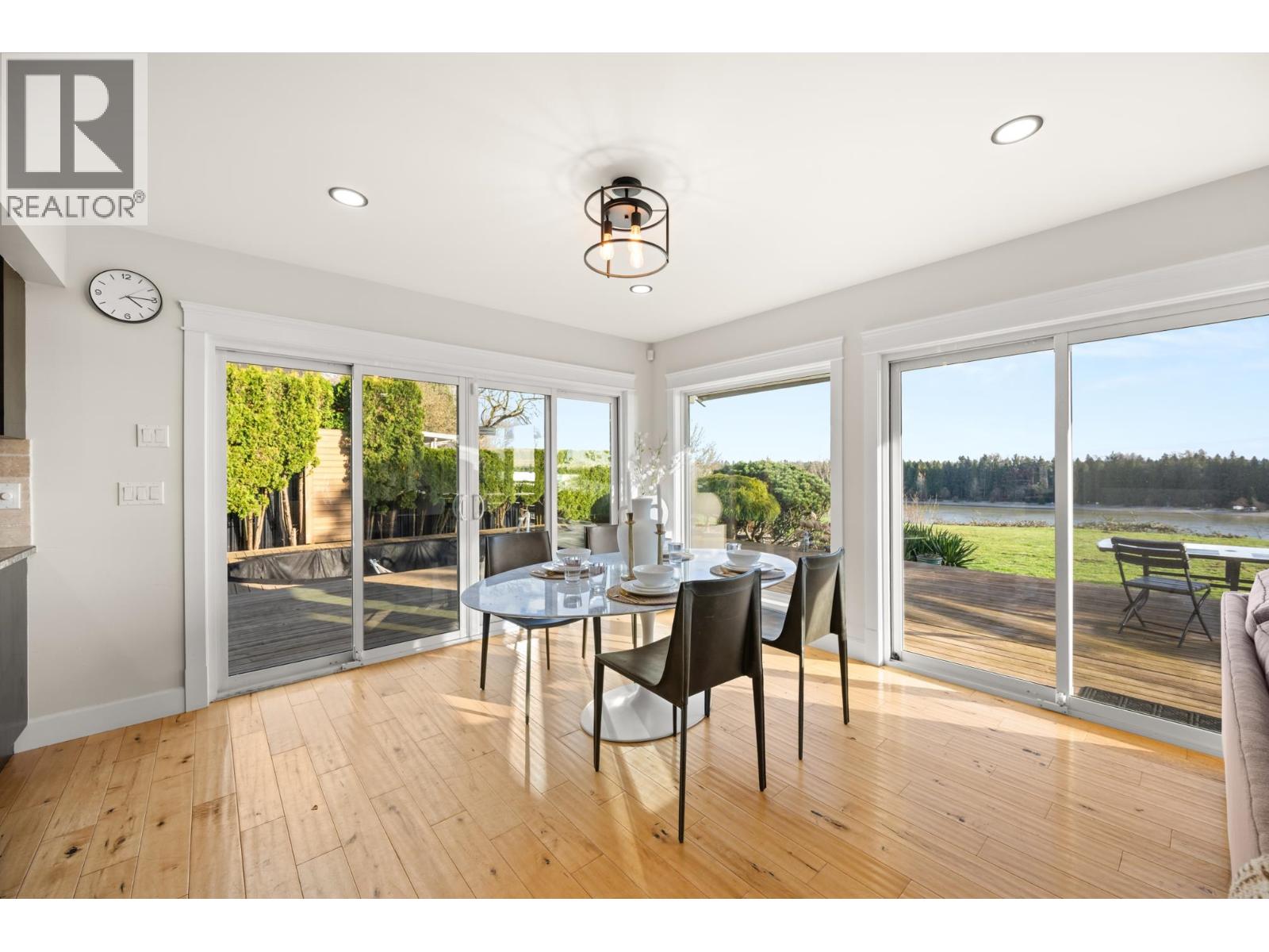 21866 River Road, Maple Ridge, British Columbia  V2X 2C1 - Photo 11 - R3098260