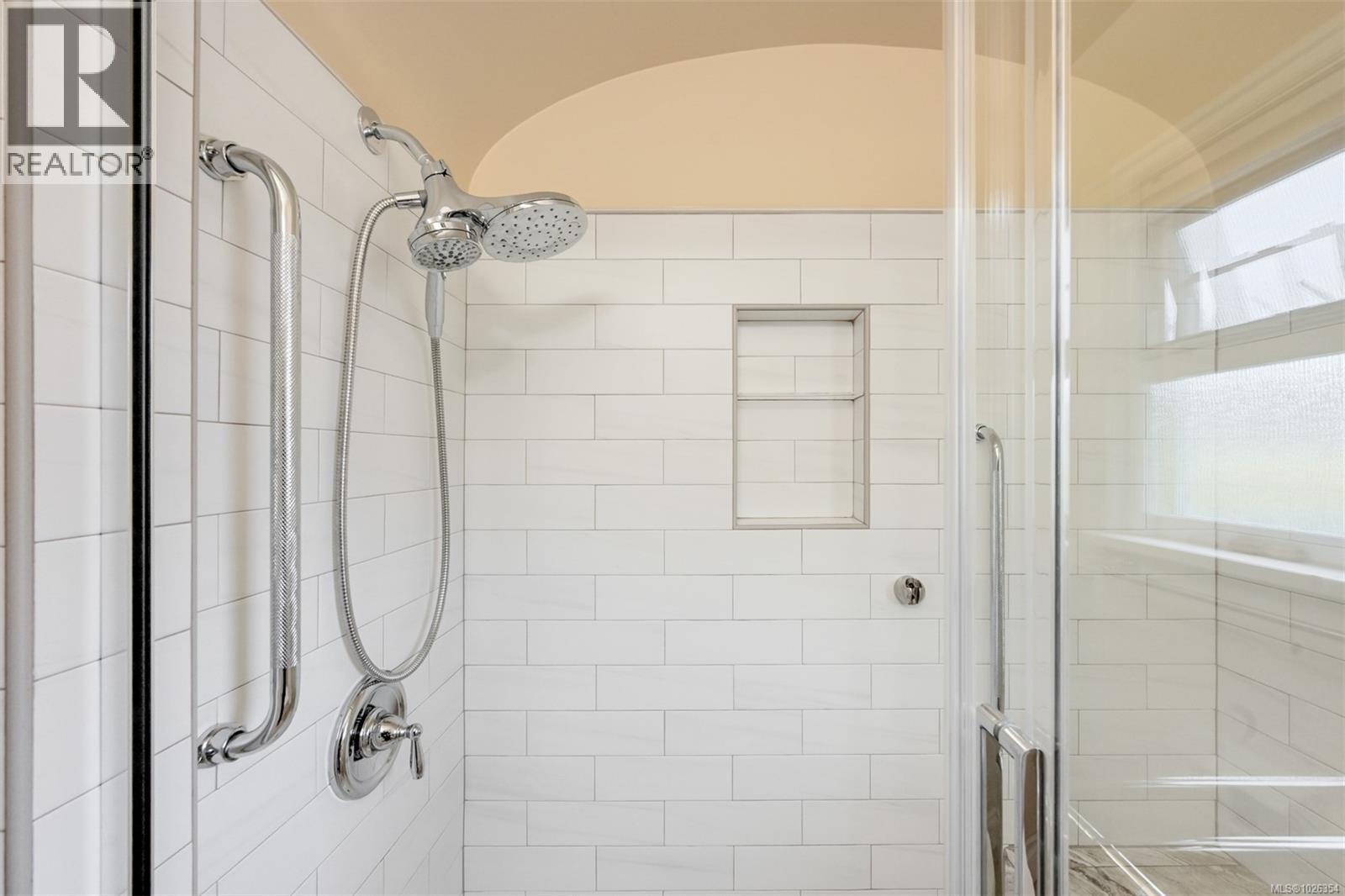 3312 Kingsley St, Saanich, British Columbia  V8P 4J9 - Photo 27 - 1026354