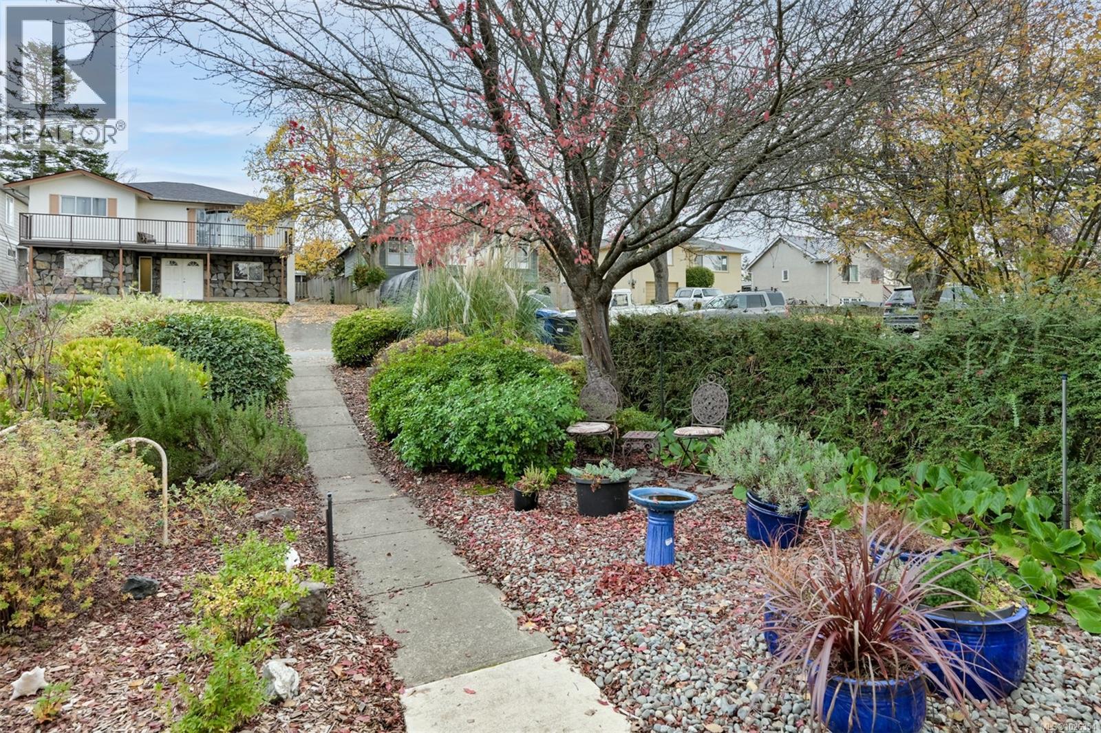 3312 Kingsley St, Saanich, British Columbia  V8P 4J9 - Photo 8 - 1026354