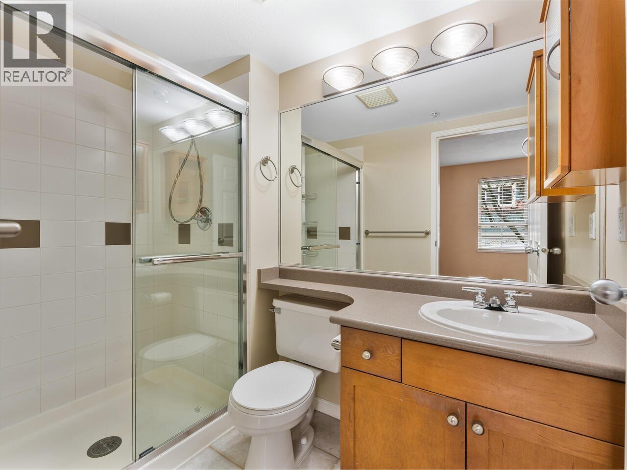 8 2375 W Broadway Street, Vancouver, British Columbia  V6K 2E6 - Photo 12 - R3097832