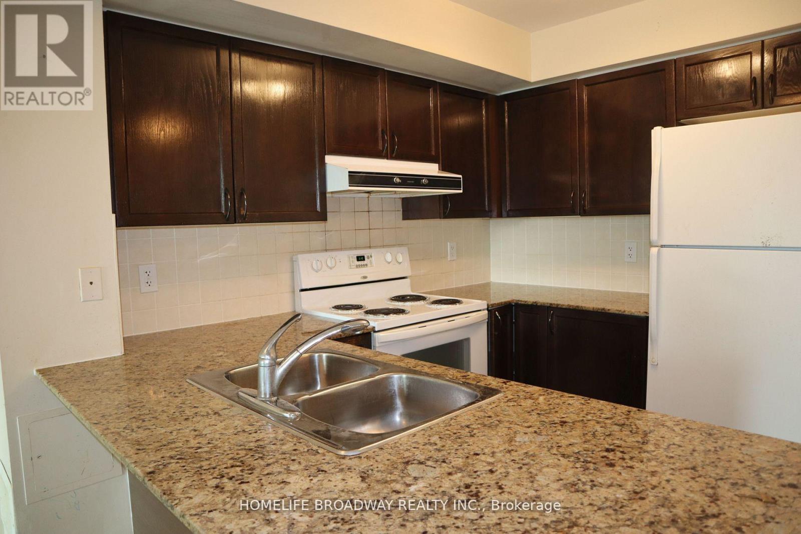 206 - 75 South Town Centre Boulevard, Markham, Ontario  L6G 0B3 - Photo 10 - N12699712