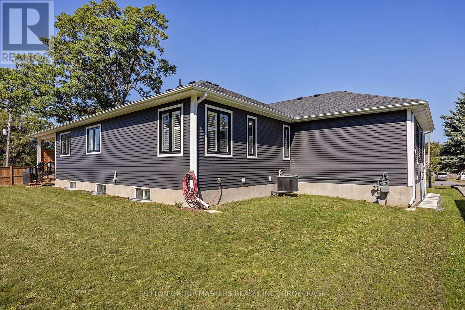 247 Arnold Street, Kingston, Ontario  K7M 3L7 - Photo 10 - X12865736